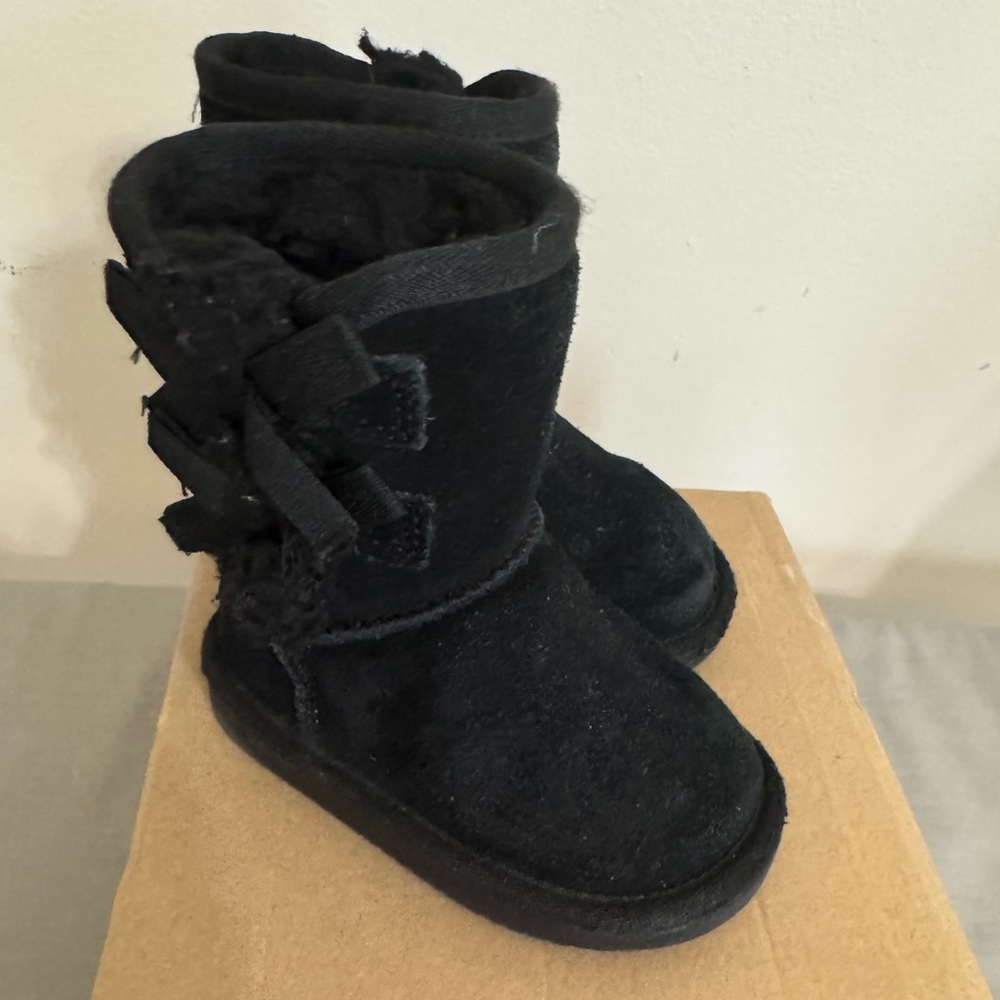 Toddler Girls Ugg Koolaburra boots